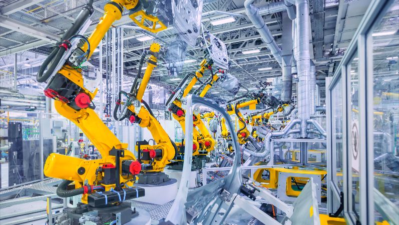 Für die automatisierte Fertigung, hier von Autoteilen, hat die Industrie einen hohen Bedarf an Energie.