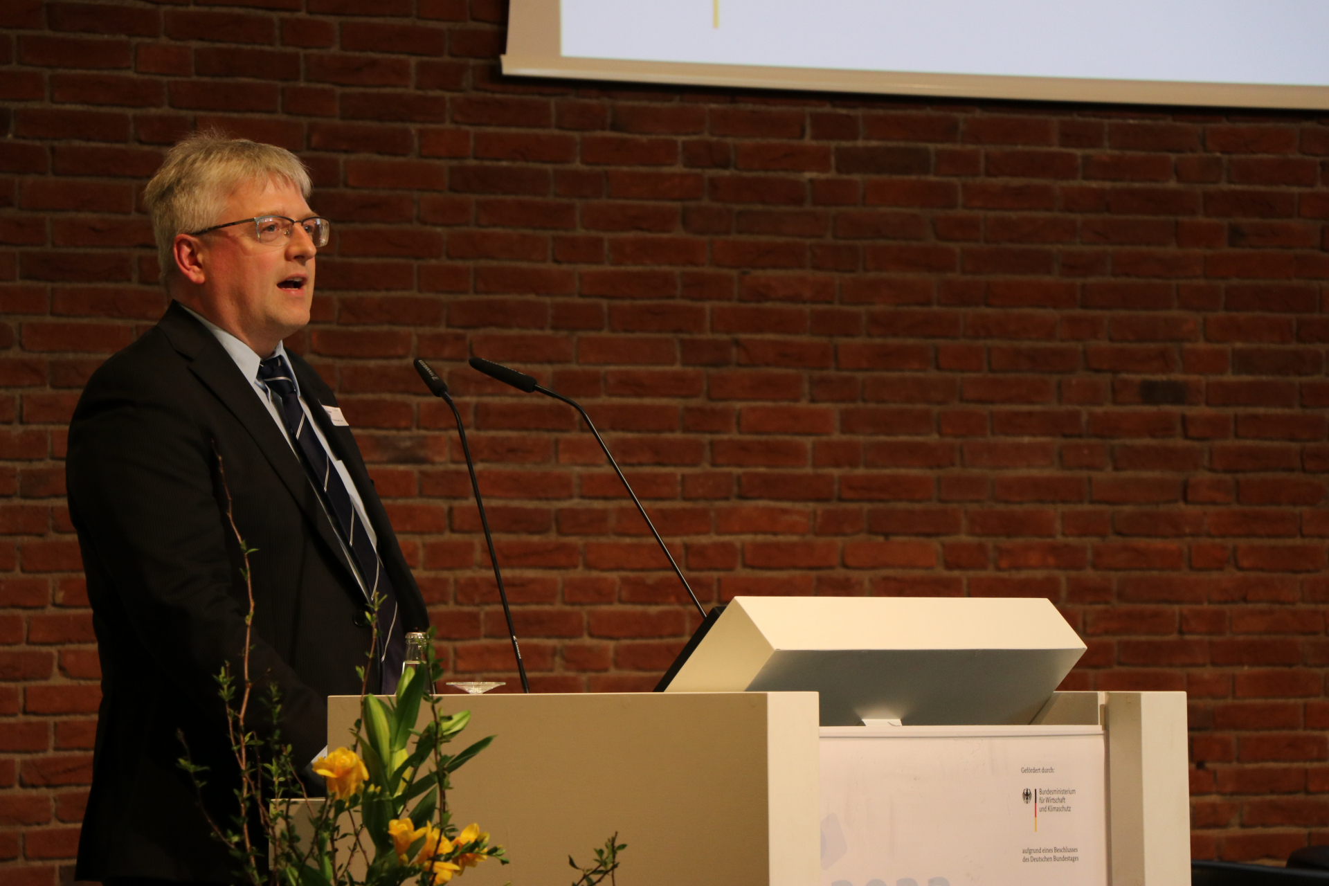Dr. Hans-Christoph Wirth gab beim Kongress Einblicke in den Förderbereich Industrie und Gewerbe im Energieforschungsprogramm.